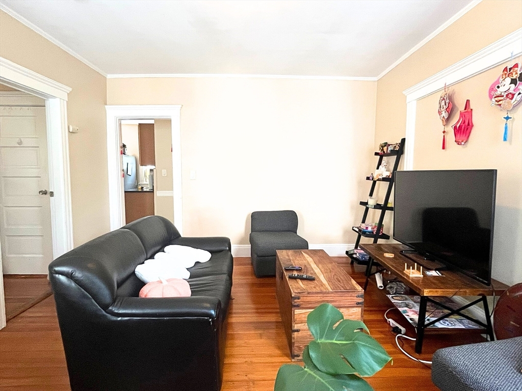 3 bed, 1 bath apartment for rent at 3907 Washington St Unit 2, Jamaica Plain — photo 10 of 36