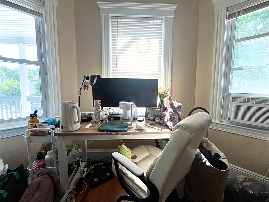 3 bed, 1 bath apartment for rent at 3907 Washington St Unit 2, Jamaica Plain — photo 24 of 36