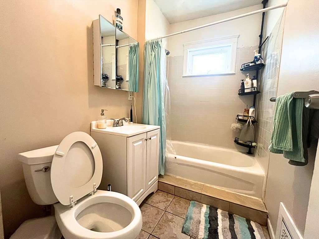 3 bed, 1 bath apartment for rent at 3907 Washington St Unit 2, Jamaica Plain — photo 23 of 36