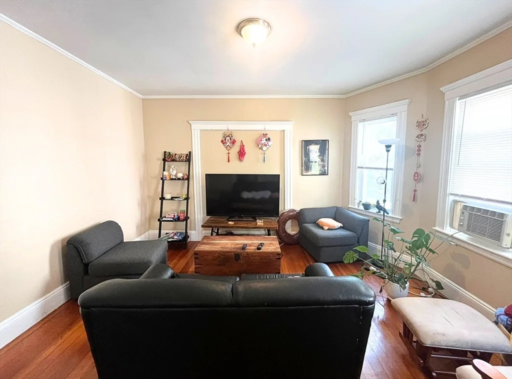 3 bed, 1 bath apartment for rent at 3907 Washington St Unit b, Jamaica Plain — photo 21 of 24