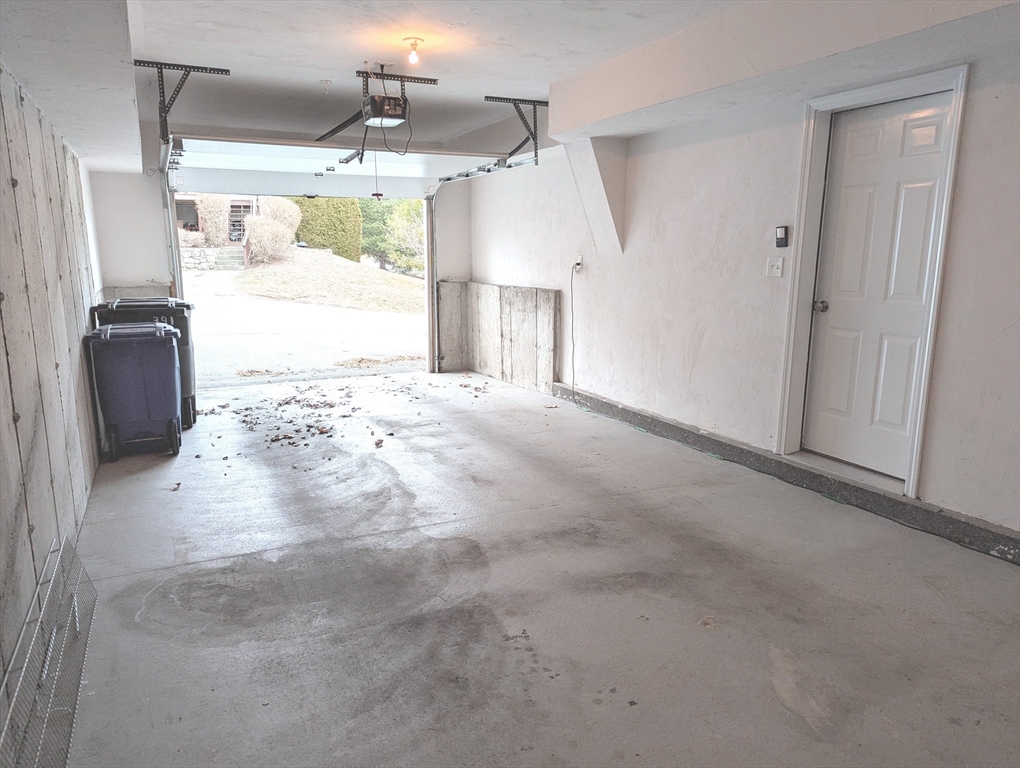 2 bed, 2 bath apartment for rent at 391 America Blvd Unit 391, Ashland — photo 20 of 22