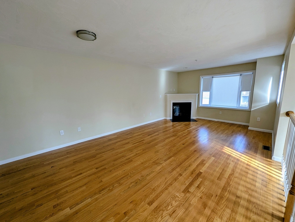 2 bed, 2 bath apartment for rent at 391 America Blvd Unit 391, Ashland — photo 4 of 22