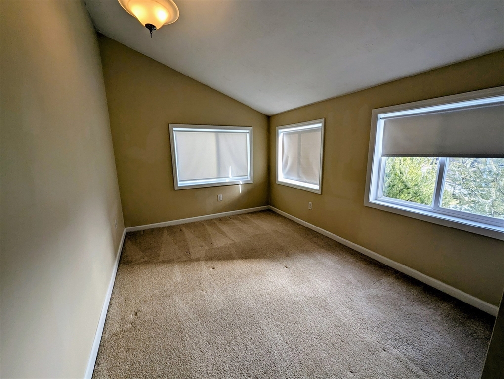 2 bed, 2 bath apartment for rent at 391 America Blvd Unit 391, Ashland — photo 10 of 22