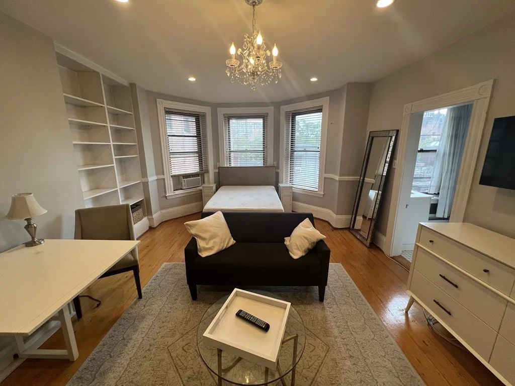 Studio bed, 1 bath apartment for rent at 391 Commonwealth Ave Unit 5, Back Bay — photo 2 of 7