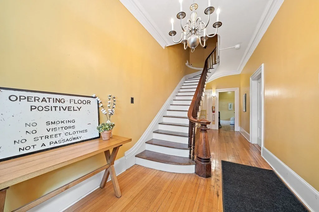 1 bed, 1 bath apartment for rent at 391 Elm St Unit 3, Braintree — photo 2 of 11
