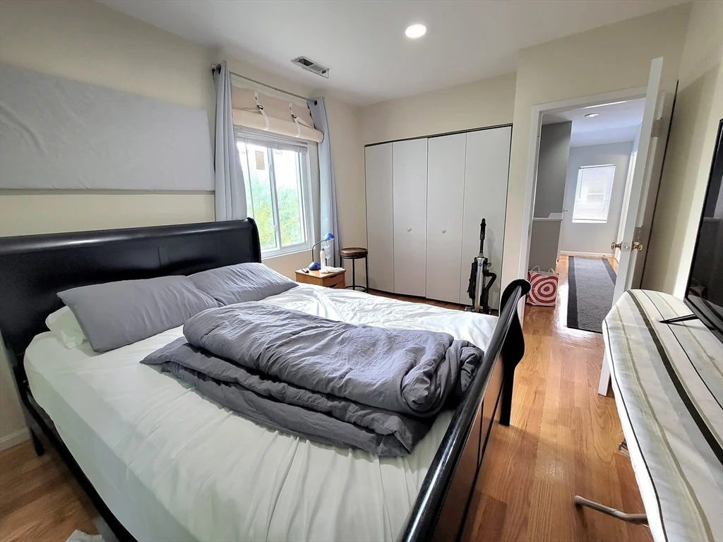 2 bed, 1 bath apartment for rent at 391 Hyde Park Ave Unit 212, Jamaica Plain — photo 24 of 36