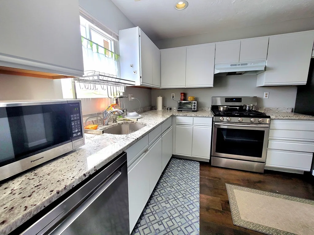 2 bed, 1 bath apartment for rent at 391 Hyde Park Ave Unit 212, Jamaica Plain — photo 16 of 36