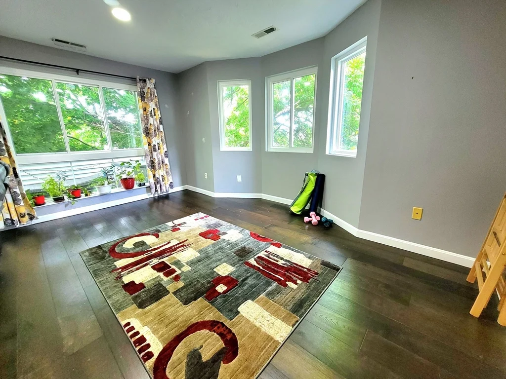 2 bed, 1 bath apartment for rent at 391 Hyde Park Ave Unit 212, Jamaica Plain — photo 11 of 36