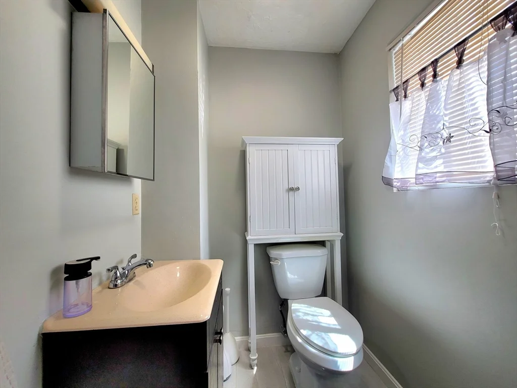 2 bed, 1 bath apartment for rent at 391 Hyde Park Ave Unit 212, Jamaica Plain — photo 19 of 36