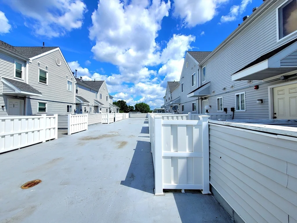 2 bed, 1 bath apartment for rent at 391 Hyde Park Ave Unit 212, Jamaica Plain — photo 36 of 36