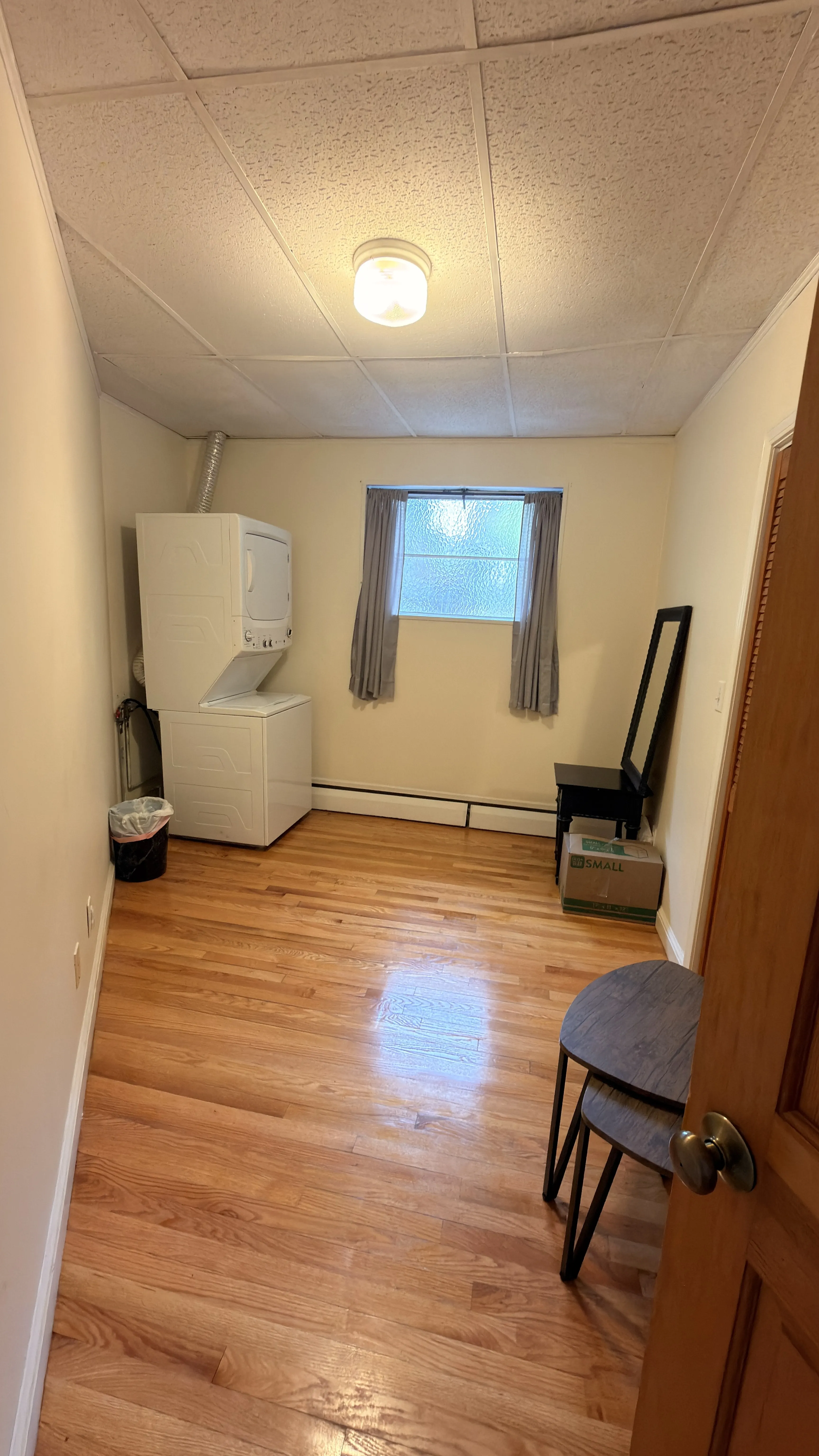 1.5 bed, 1 bath apartment for rent at 391 Langley Rd Unit 1, Thompsonville — photo 6 of 17