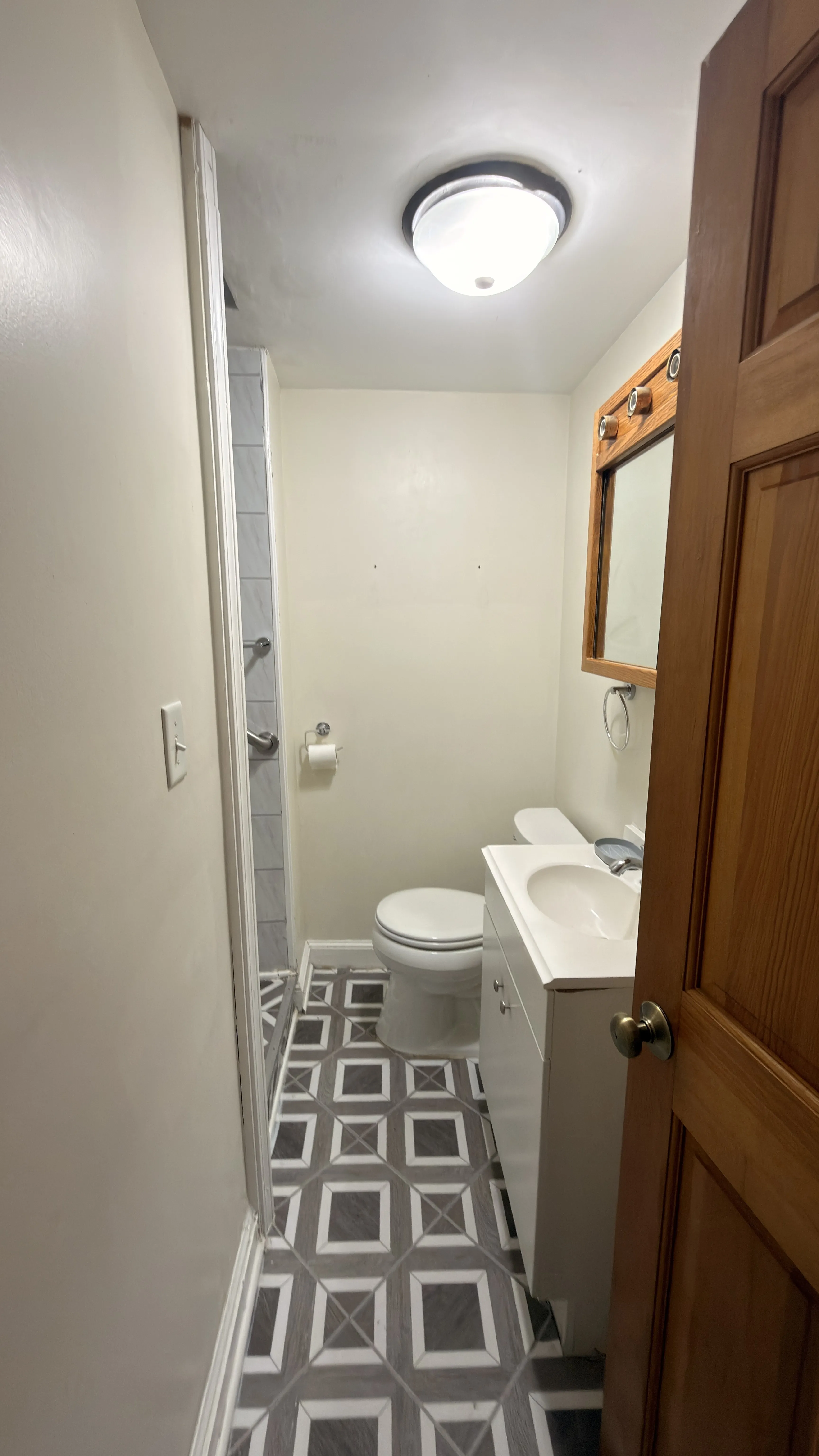 1.5 bed, 1 bath apartment for rent at 391 Langley Rd Unit 1, Thompsonville — photo 14 of 17