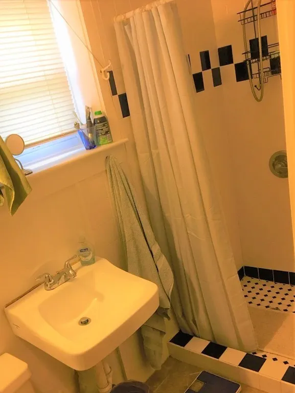 2 bed, 1 bath apartment for rent at 391 Langley Rd Unit 2, Thompsonville — photo 23 of 30