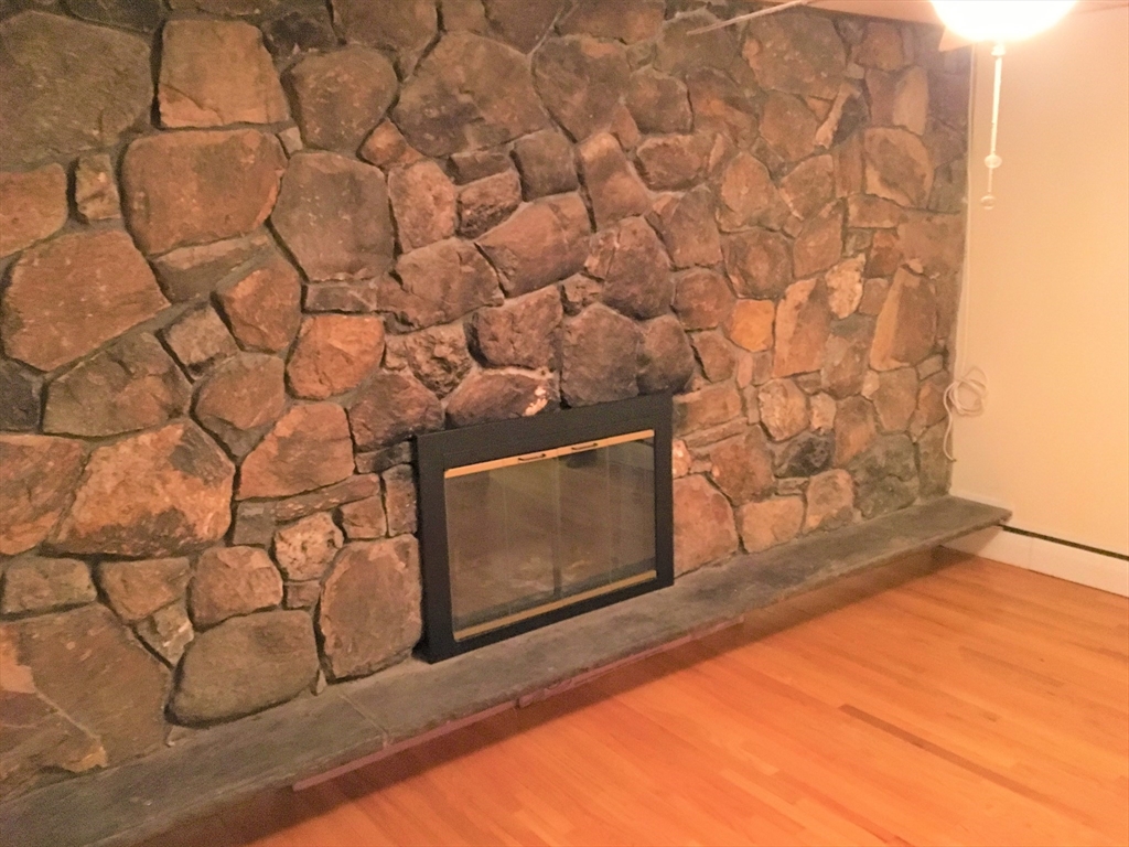 1 bed, 1 bath apartment for rent at 391 Newton St Unit 2, Chestnut Hill — photo 10 of 17