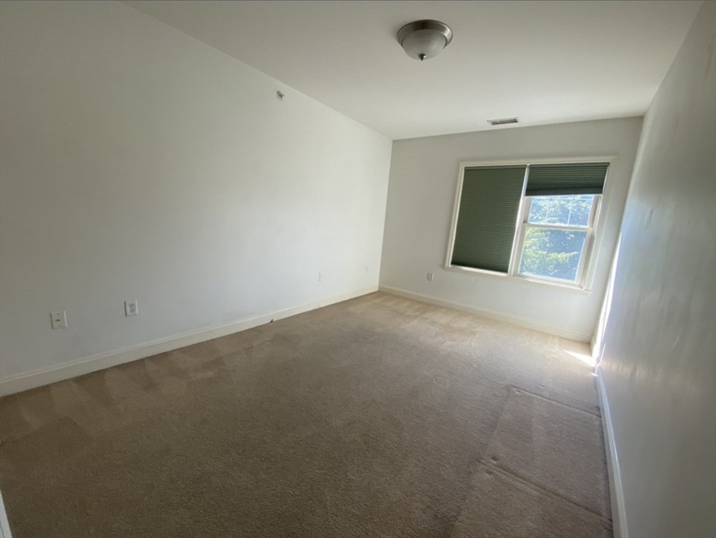 2 bed, 2 bath apartment for rent at 391 Pleasant St Unit 307, Melrose — photo 7 of 15
