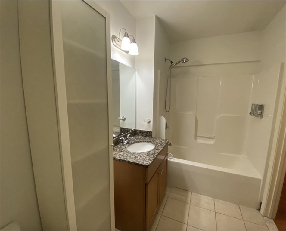 2 bed, 2 bath apartment for rent at 391 Pleasant St Unit 307, Melrose — photo 13 of 15