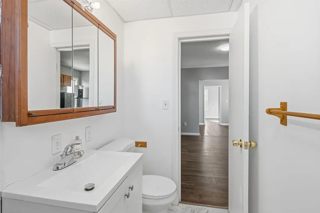1 bed, 1 bath apartment for rent at 391 Rivet St Unit 2, New Bedford — photo 9 of 13