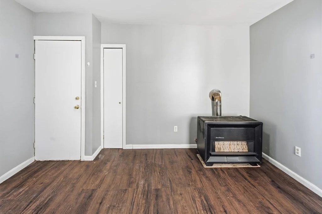 1 bed, 1 bath apartment for rent at 391 Rivet St Unit 2, New Bedford — photo 5 of 13