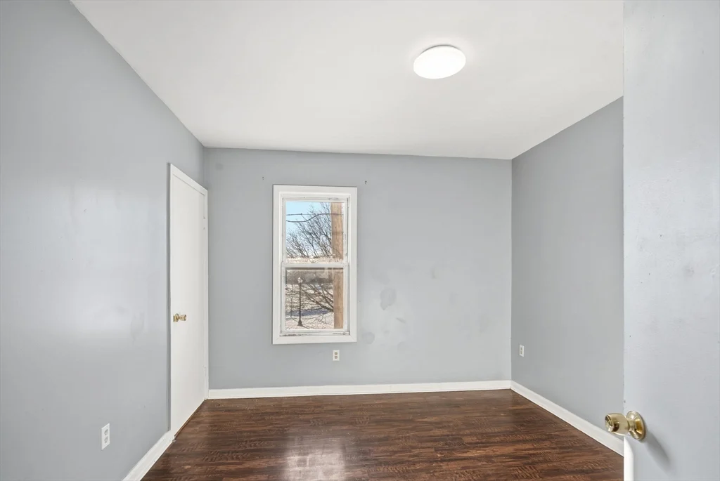 1 bed, 1 bath apartment for rent at 391 Rivet St Unit 2, New Bedford — photo 12 of 13