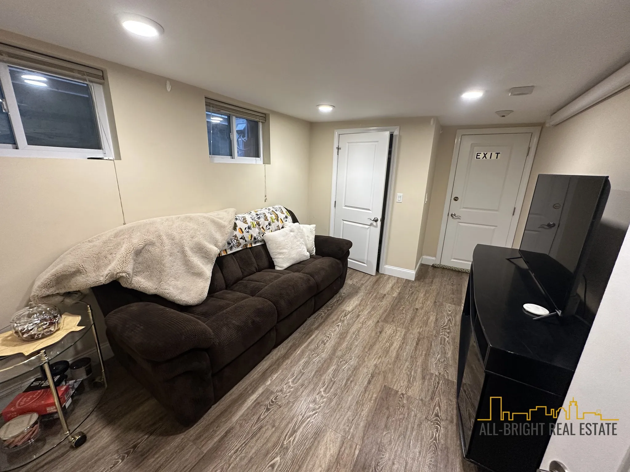 2 bed, 1 bath apartment for rent at 391 Washington St Unit B, Ward Two — photo 5 of 8