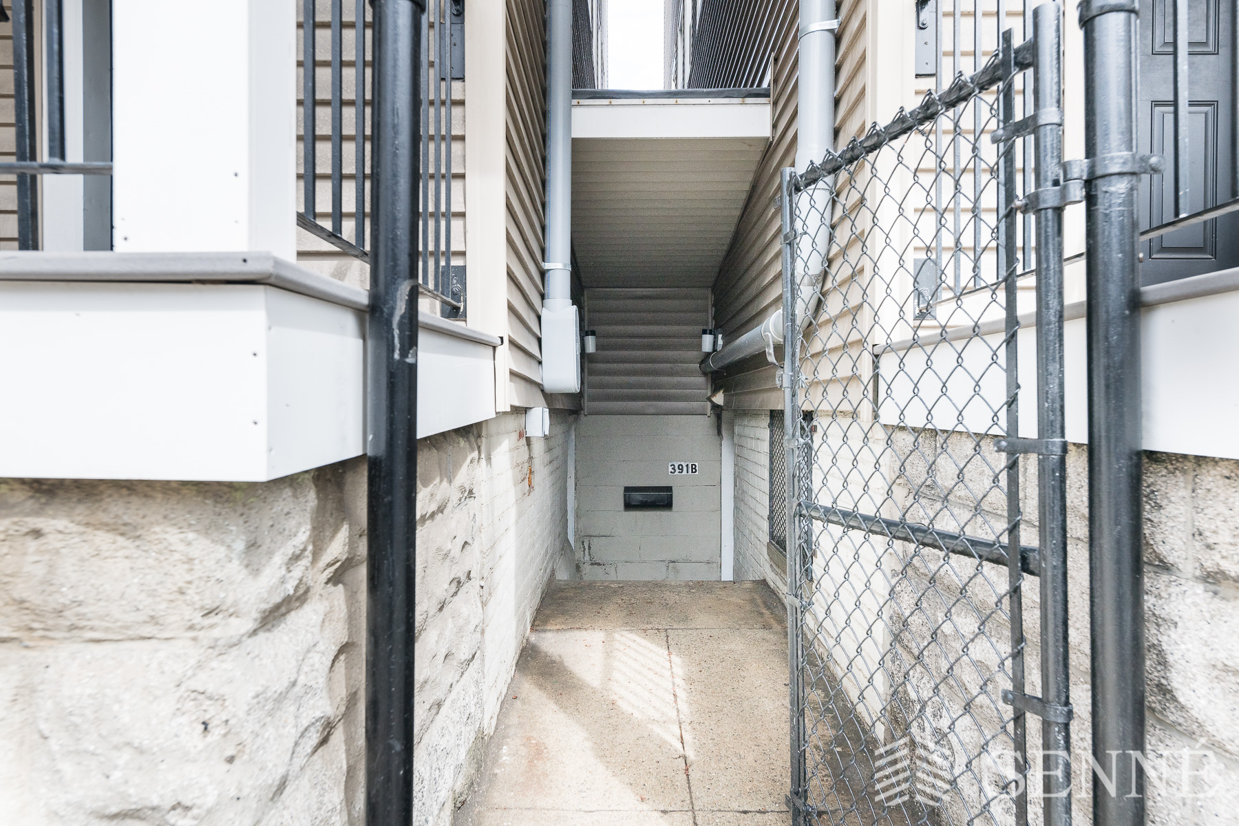 2 bed, 1 bath apartment for rent at 391 Washington St Unit BB, Ward Two — photo 6 of 7
