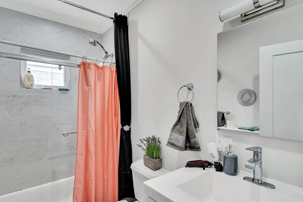 3 bed, 1 bath apartment for rent at 3916 Washington St Unit 1, Boston — photo 8 of 10