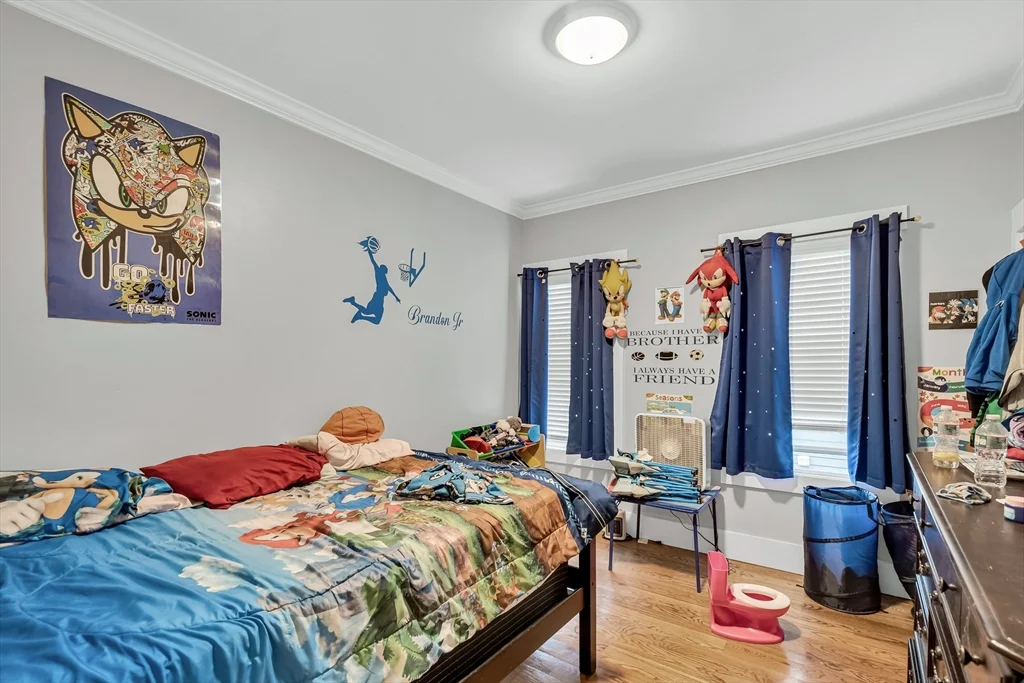 3 bed, 1 bath apartment for rent at 3916 Washington St Unit 1, Boston — photo 7 of 10