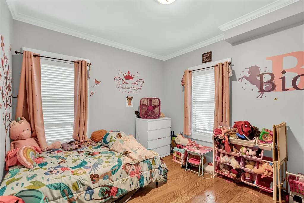3 bed, 1 bath apartment for rent at 3916 Washington St Unit 1, Boston — photo 6 of 10