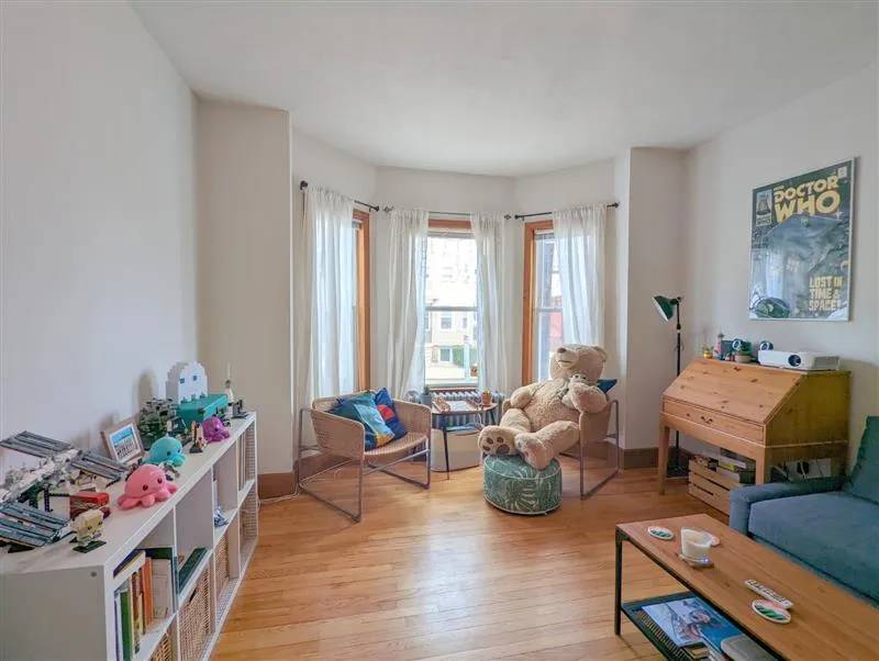 2 bed, 1 bath apartment for rent at 392 Washington St Unit 1, Ward Two — photo 9 of 18