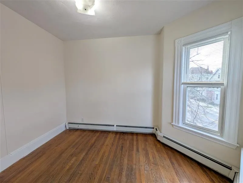 2 bed, 1 bath apartment for rent at 392 Washington St Unit 2a, Ward Two — photo 7 of 23
