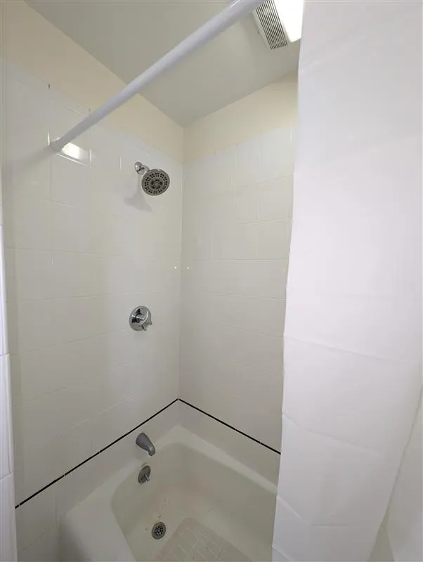 2 bed, 1 bath apartment for rent at 392 Washington St Unit 2a, Ward Two — photo 20 of 23