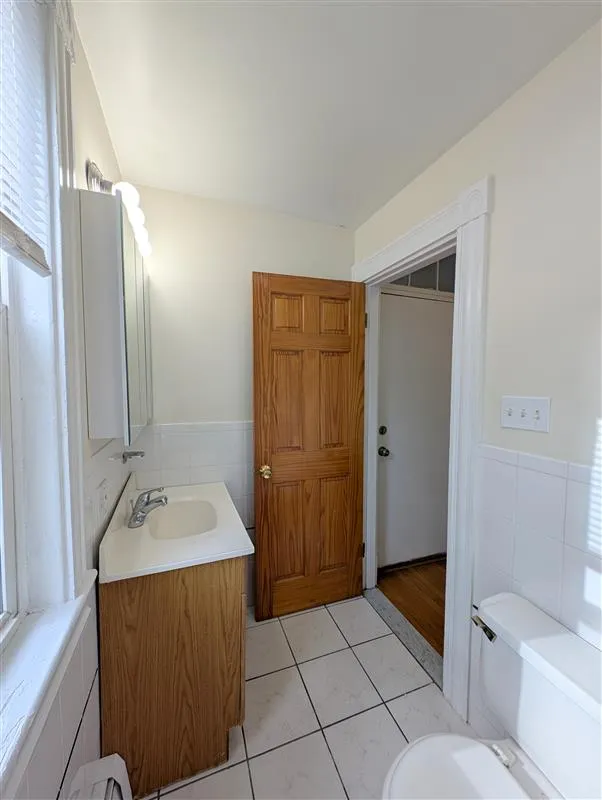 2 bed, 1 bath apartment for rent at 392 Washington St Unit 2a, Ward Two — photo 19 of 23