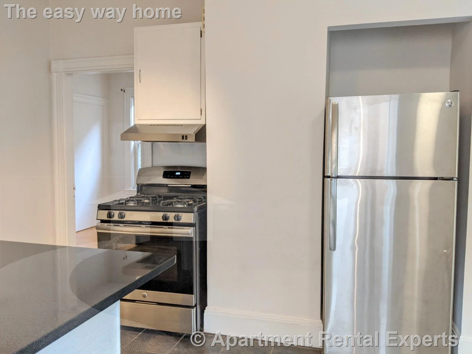 3 bed, 1 bath apartment for rent at 392 Washington St Unit 3, Ward Two — photo 5 of 24