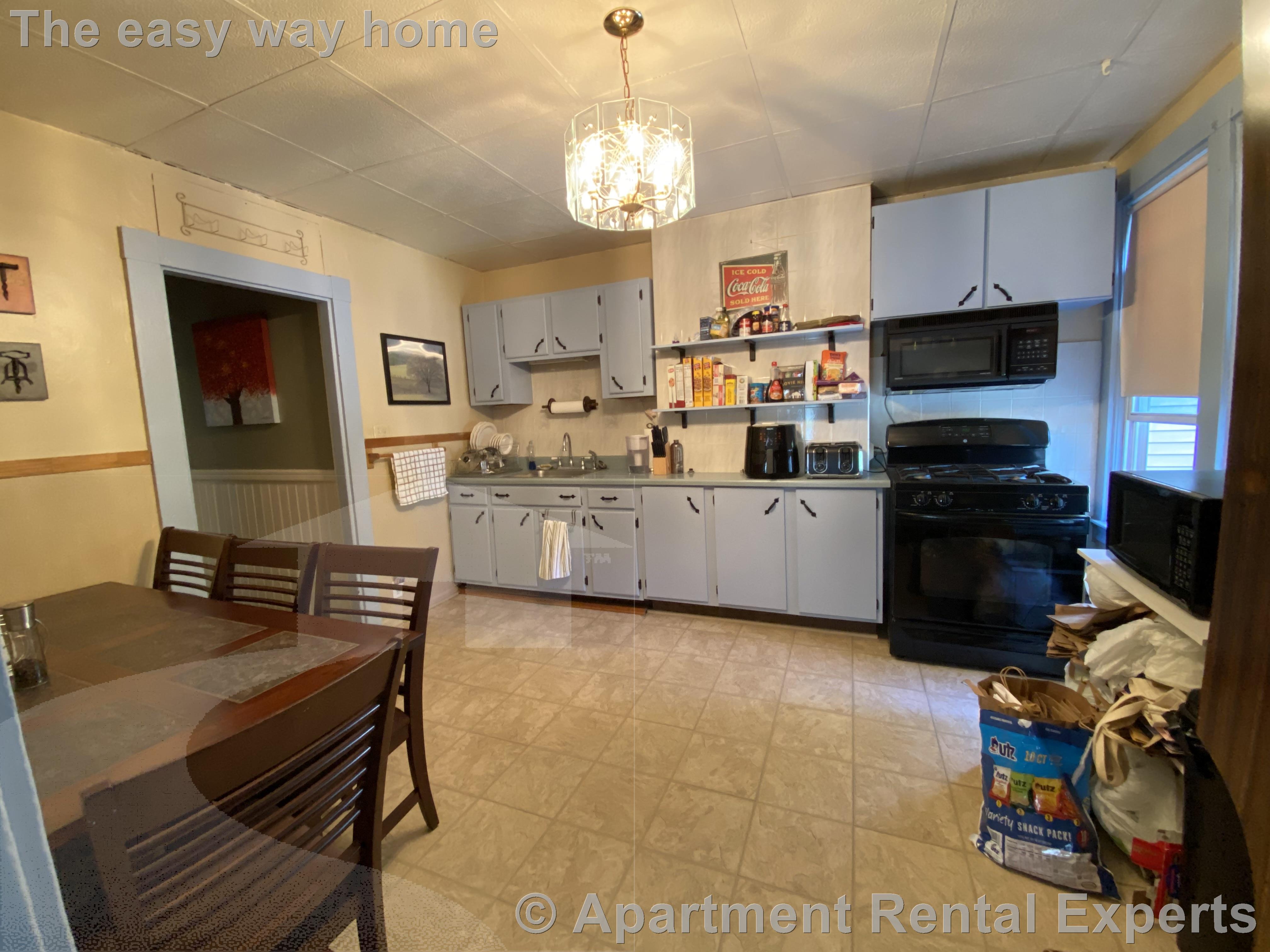 2 bed, 1 bath apartment for rent at 392 Windsor St, East Cambridge — photo 7 of 9