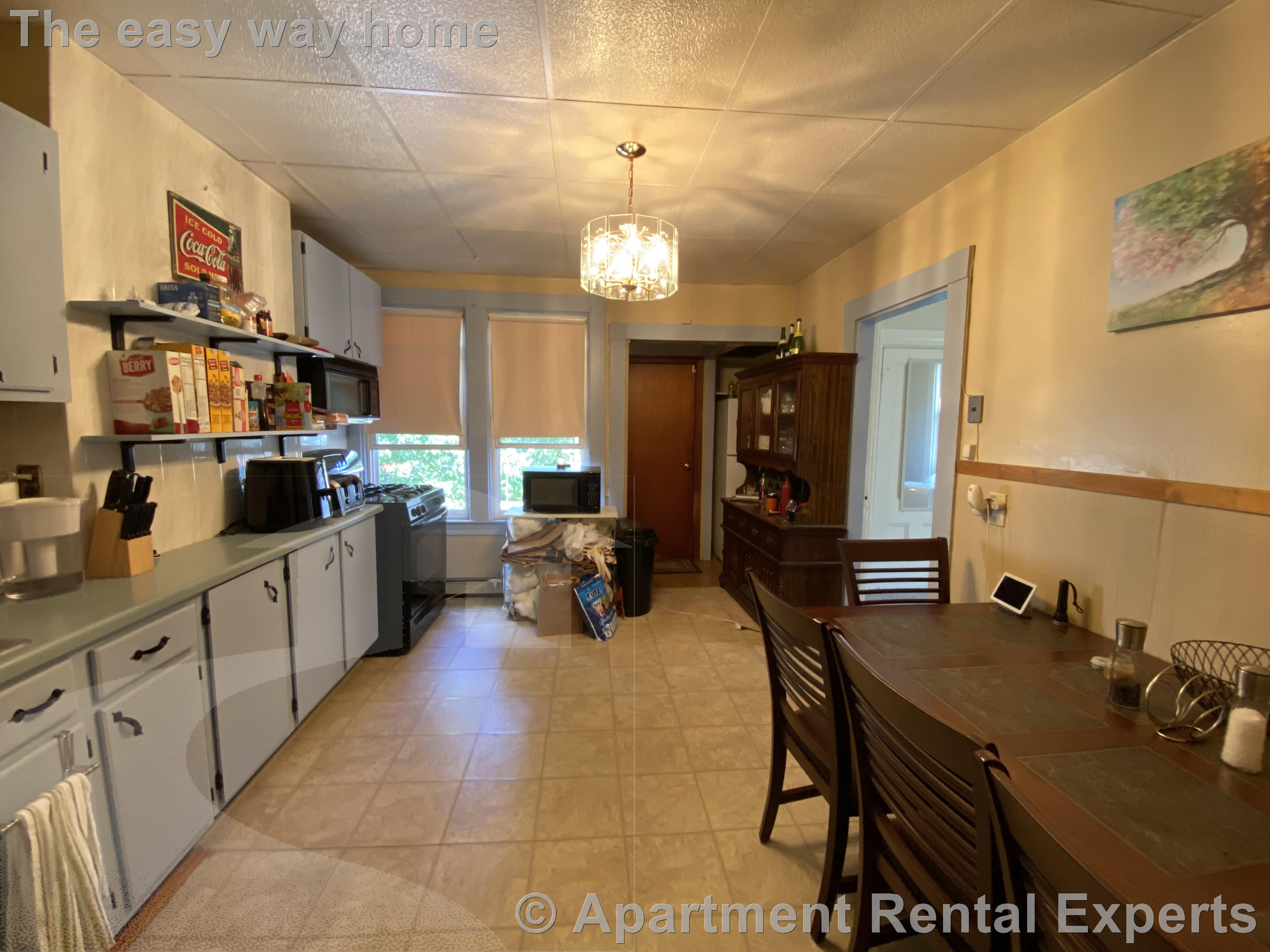 2 bed, 1 bath apartment for rent at 392 Windsor St, East Cambridge — photo 5 of 9