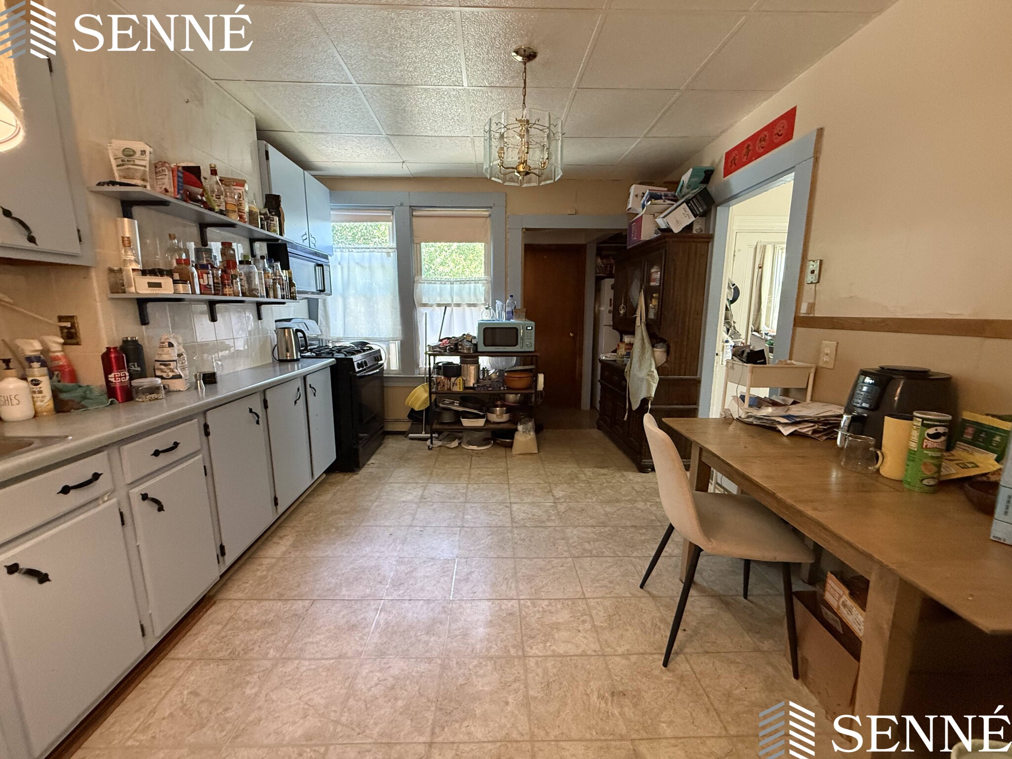 2 bed, 1 bath apartment for rent at 392 Windsor St Unit 1, Wellington-Harrington — photo 3 of 11