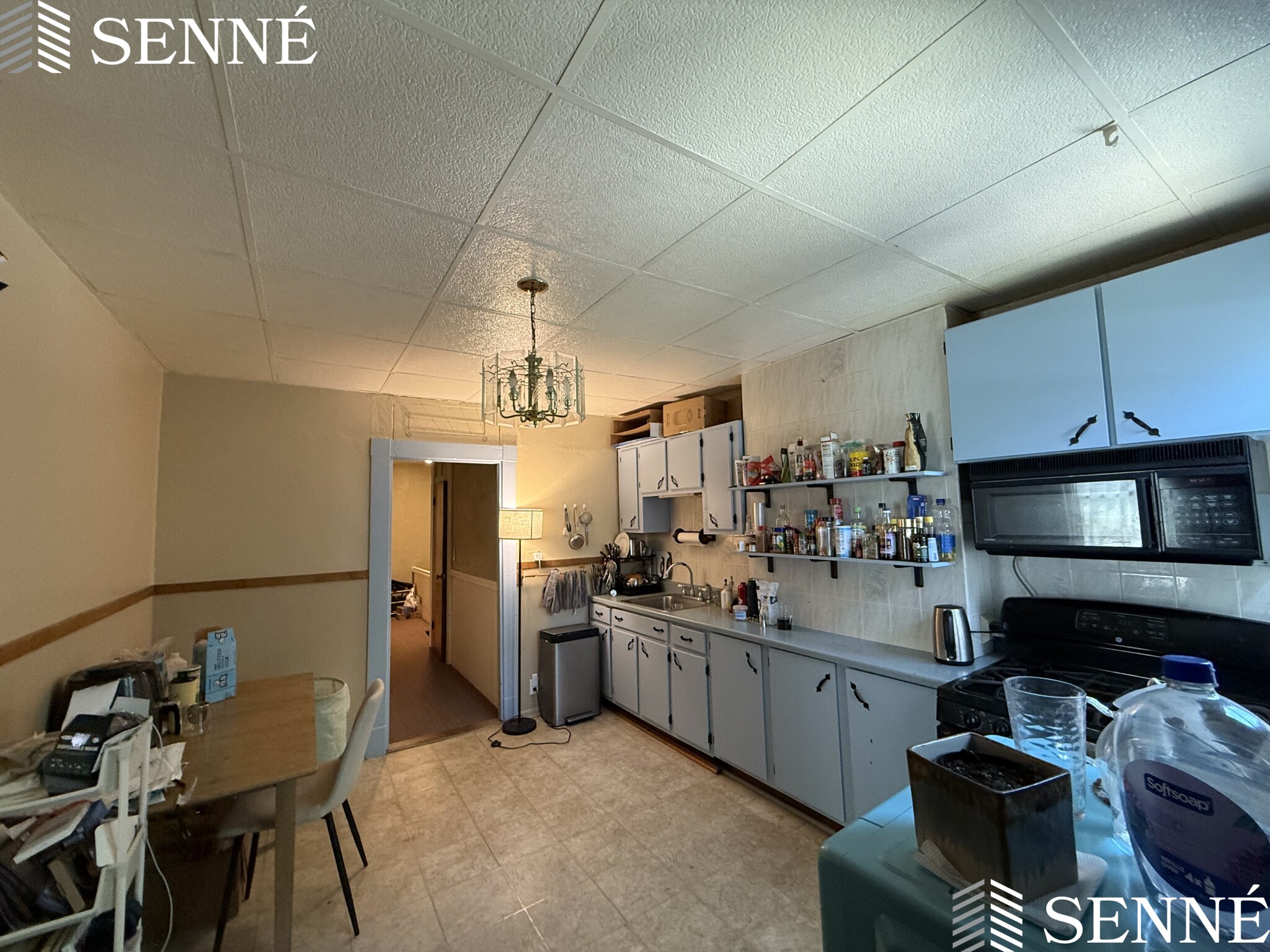 2 bed, 1 bath apartment for rent at 392 Windsor St Unit 1, Wellington-Harrington — photo 4 of 11