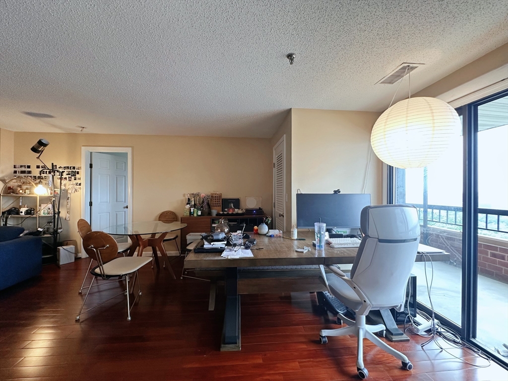 2 bed, 2 bath apartment for rent at 3920 Mystic Valley Pkwy Unit 1123, Medford — photo 5 of 16