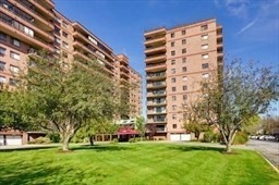 2 bed, 2 bath apartment for rent at 3920 Mystic Valley Pkwy Unit 115, Medford — photo 1 of 27
