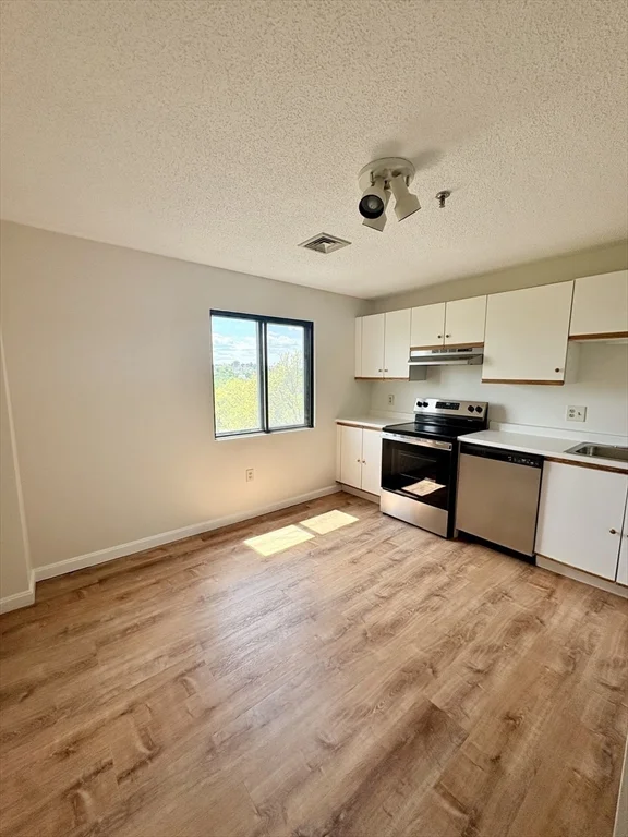 2 bed, 2 bath apartment for rent at 3920 Mystic Valley Pkwy Unit 613, Medford — photo 7 of 27