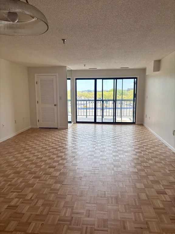 2 bed, 2 bath apartment for rent at 3920 Mystic Valley Pkwy Unit 613, Medford — photo 2 of 27