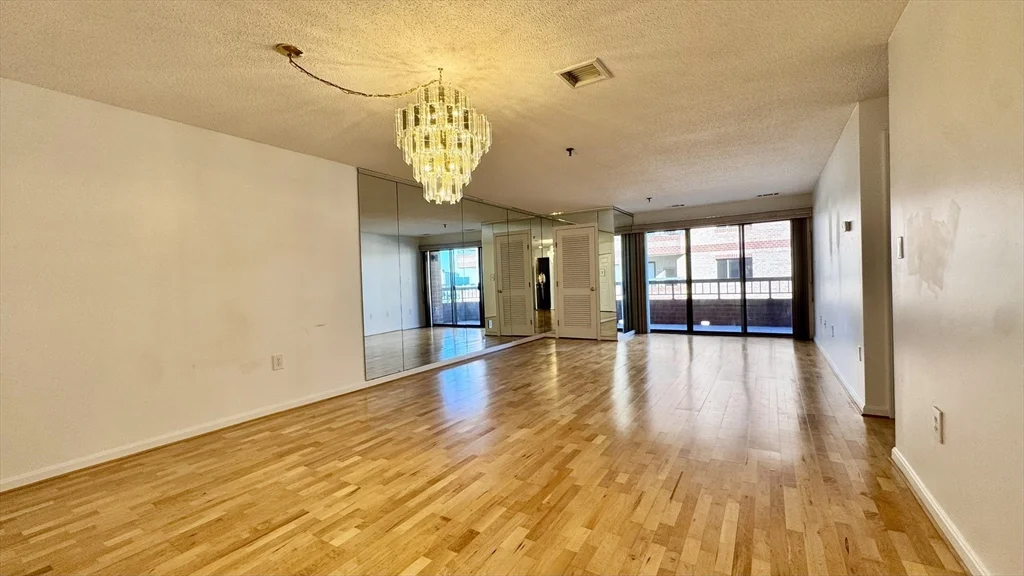 1 bed, 1 bath apartment for rent at 3920 Mystic Valley Pkwy Unit 817, Medford — photo 3 of 10