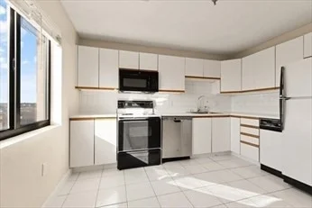 2 bed, 2 bath apartment for rent at 3920 Mystic Valley Pkwy Unit 913, Medford — photo 7 of 31