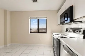 2 bed, 2 bath apartment for rent at 3920 Mystic Valley Pkwy Unit 913, Medford — photo 9 of 31