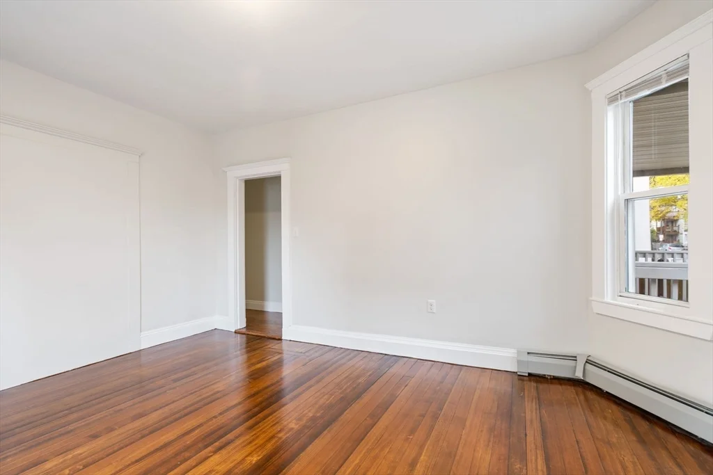 3 bed, 1 bath apartment for rent at 3924 Washington St Unit 1, Roslindale — photo 7 of 17