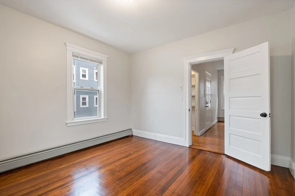 3 bed, 1 bath apartment for rent at 3924 Washington St Unit 1, Roslindale — photo 9 of 17