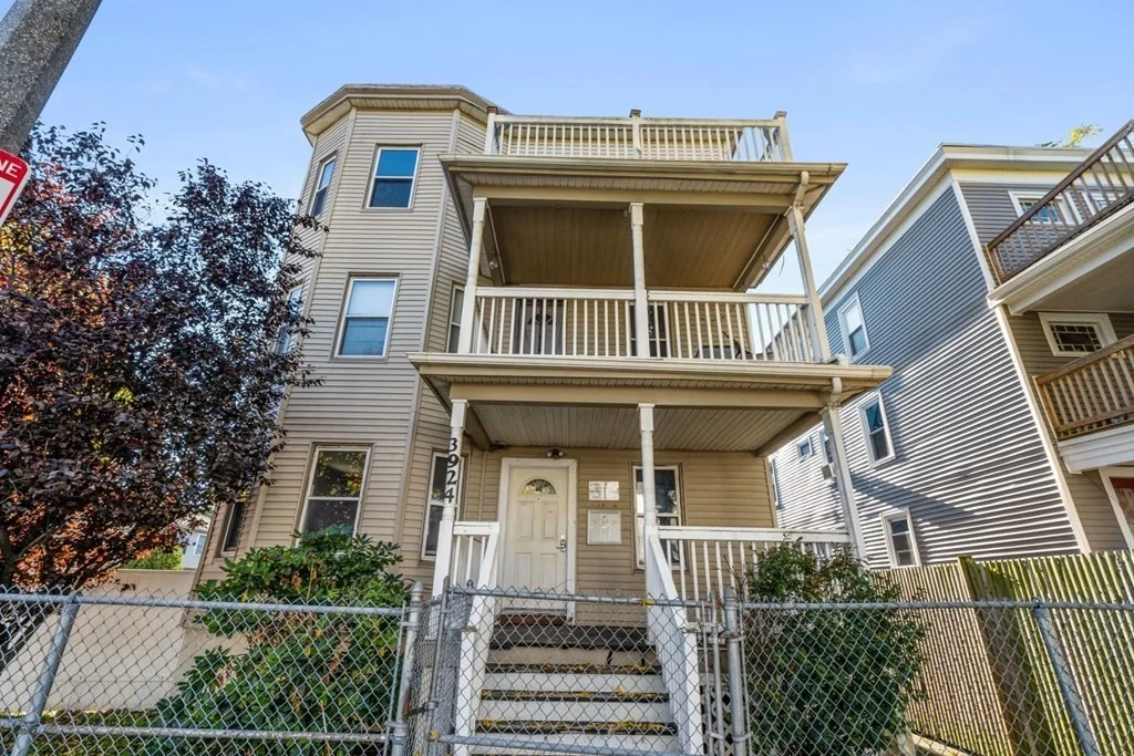 3 bed, 1 bath apartment for rent at 3924 Washington St Unit 3, Boston — photo 6 of 31
