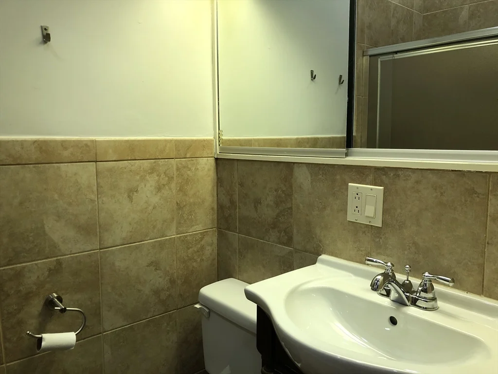 Studio bed, 1 bath apartment for rent at 393 Marlborough St Unit 2, Back Bay — photo 10 of 10