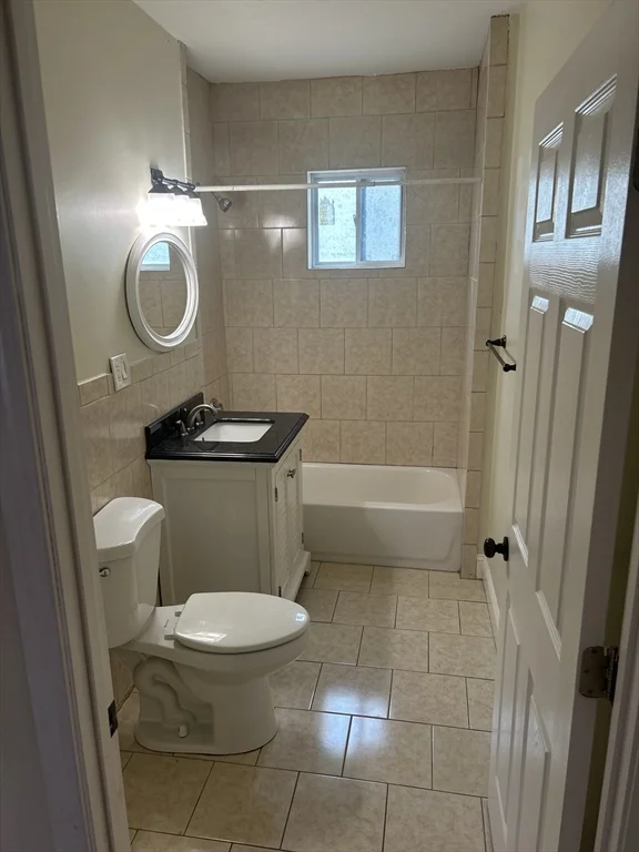 3 bed, 1 bath apartment for rent at 393 Seaver Unit 1, Dorchester — photo 5 of 10