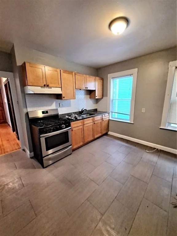 3 bed, 1 bath apartment for rent at 393 Talbot Ave Unit 1, Dorchester — photo 2 of 15